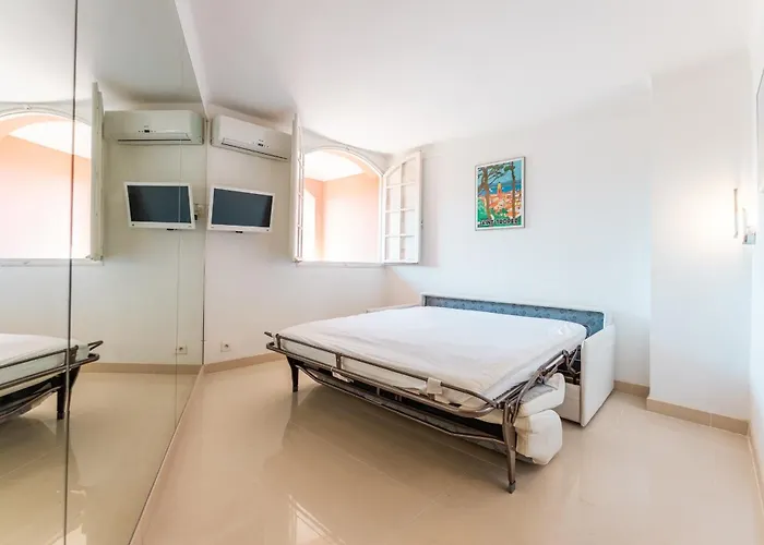 Saint Tropez, Coeur De Village, Appartement Unique